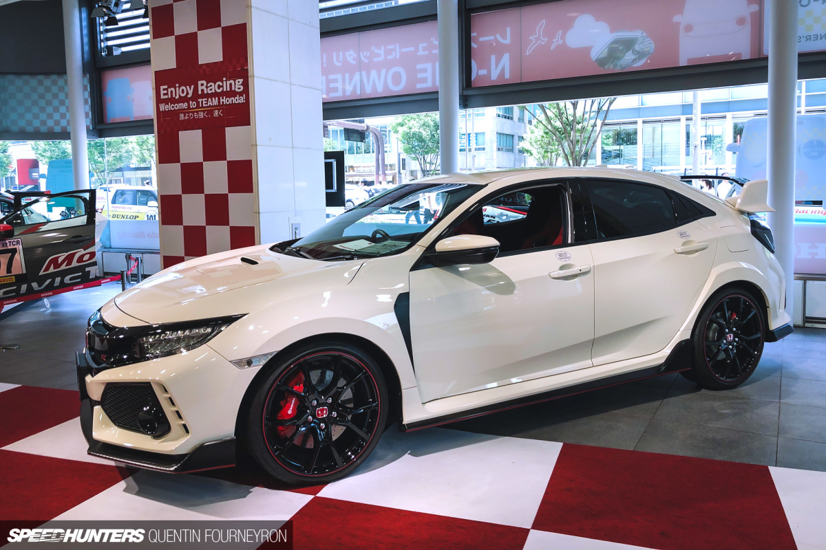Speedhunters_Quentin_Fourneyron_Honda_Welcome_Plaza_03