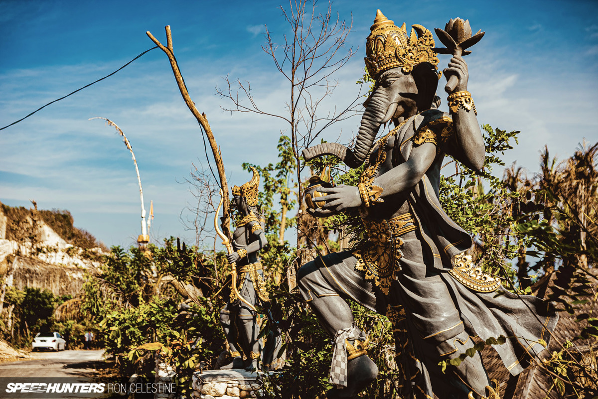 Speedhunters_Ron_Celestine_Goodrides_Elephant_Statue