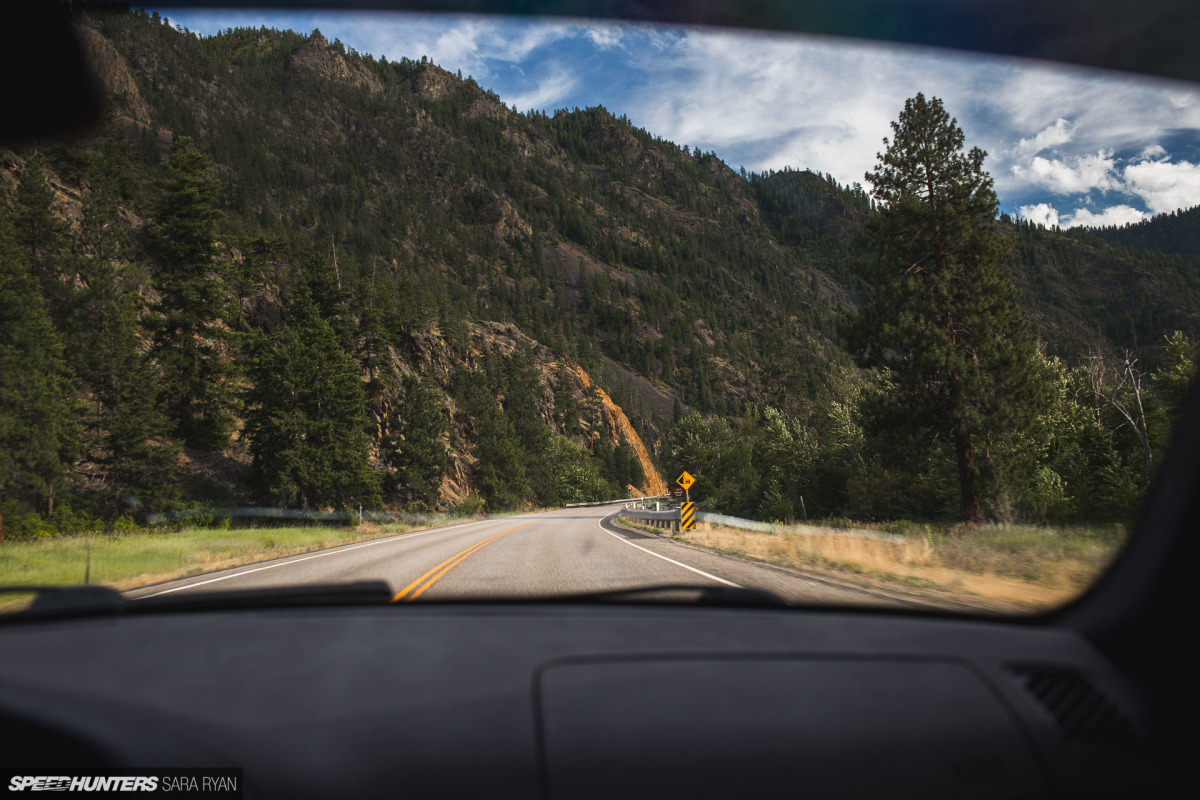 2019-Project-345-BMW-E36-M3-3-Series-Sedan_Trevor-Ryan-Speedhunters_022_0054