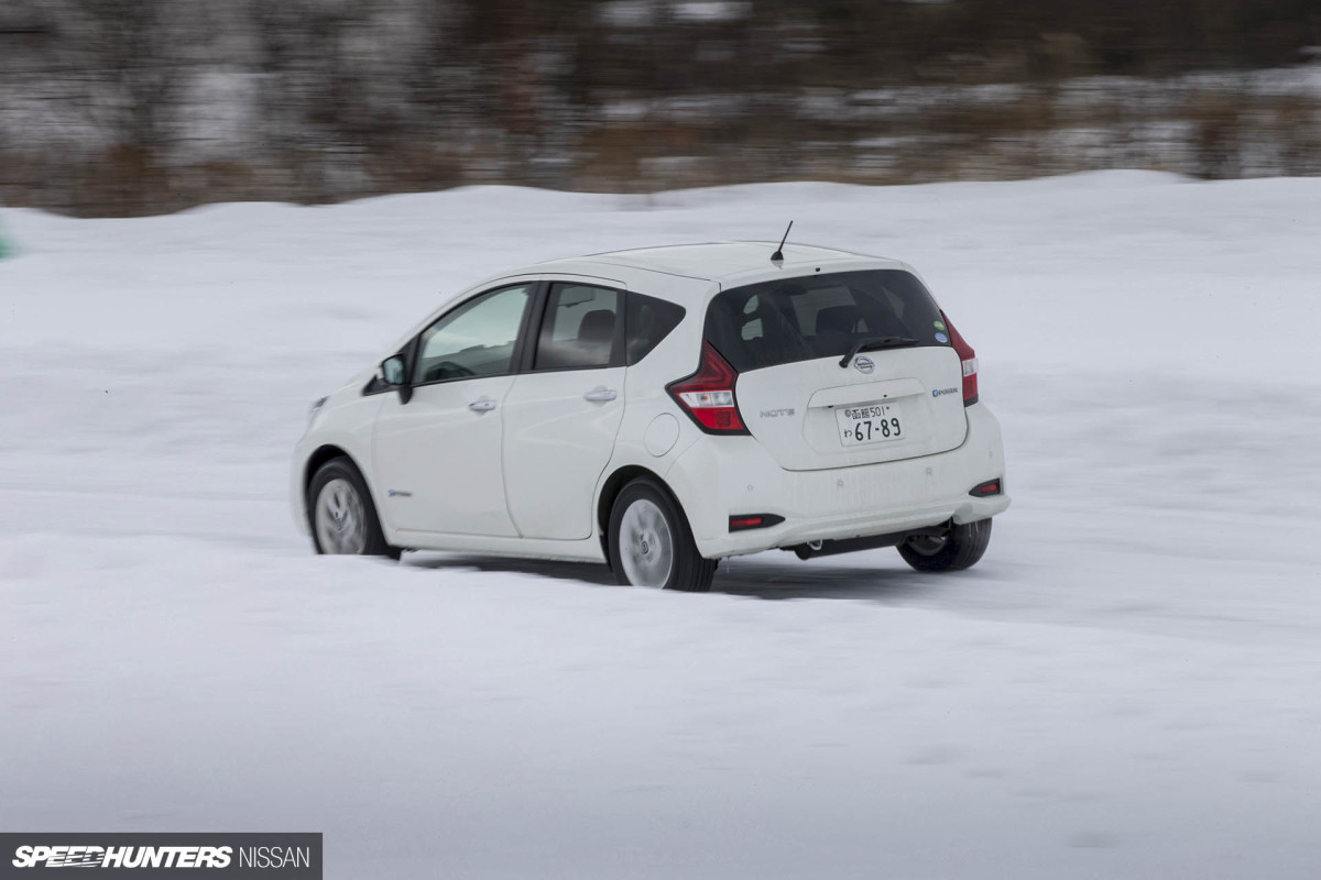 nissan_snow_drive_dino_dalle_carbonare_21