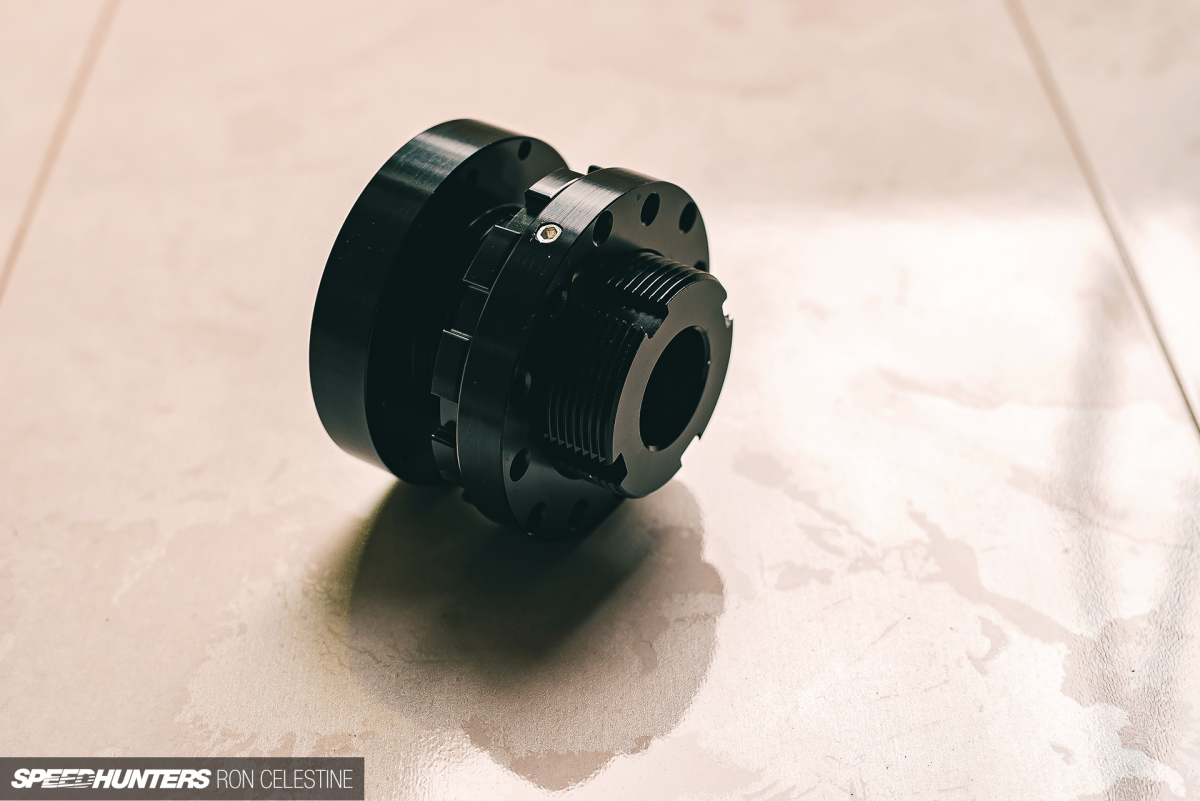 Speedhunters_Ron_Celestine_ProjectRough_ER34_Skyline_SteeringWheelAdapter_2