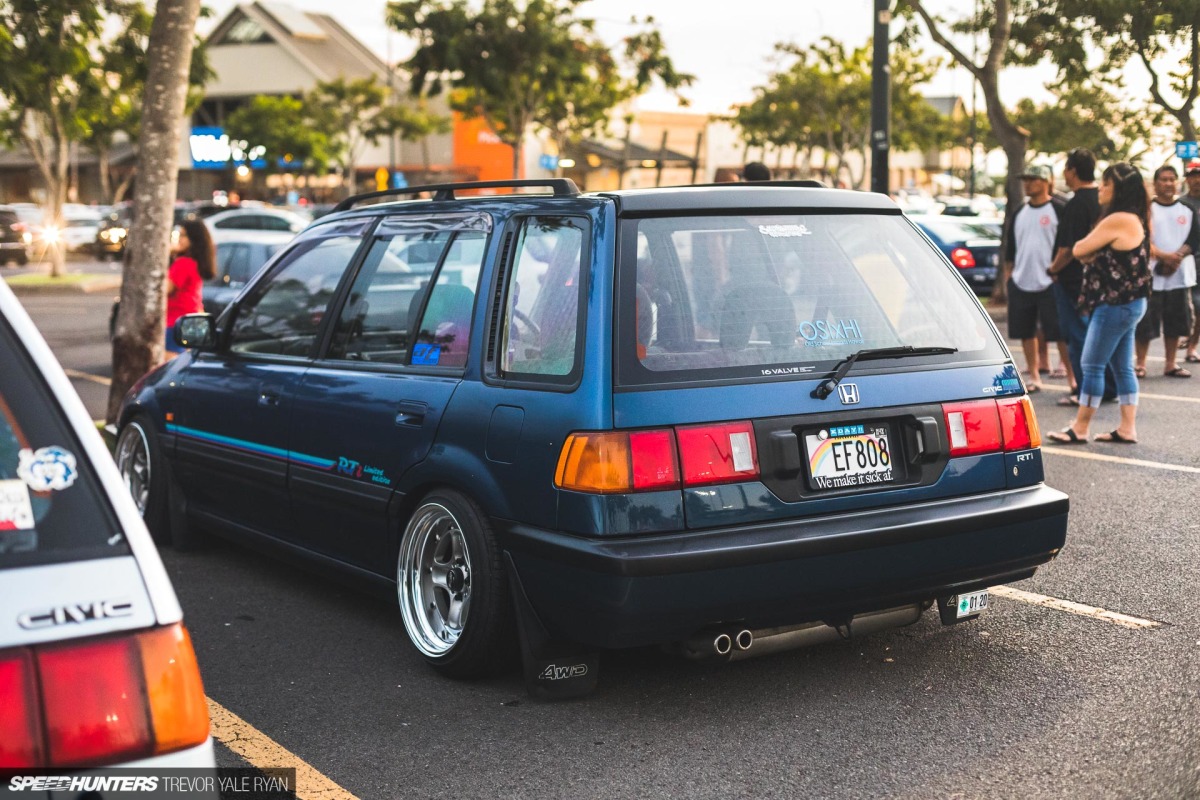2020-Civic-Wagons-Oahu-Christie-and-Hien_Trevor-Ryan-Speedhunters_010_7580