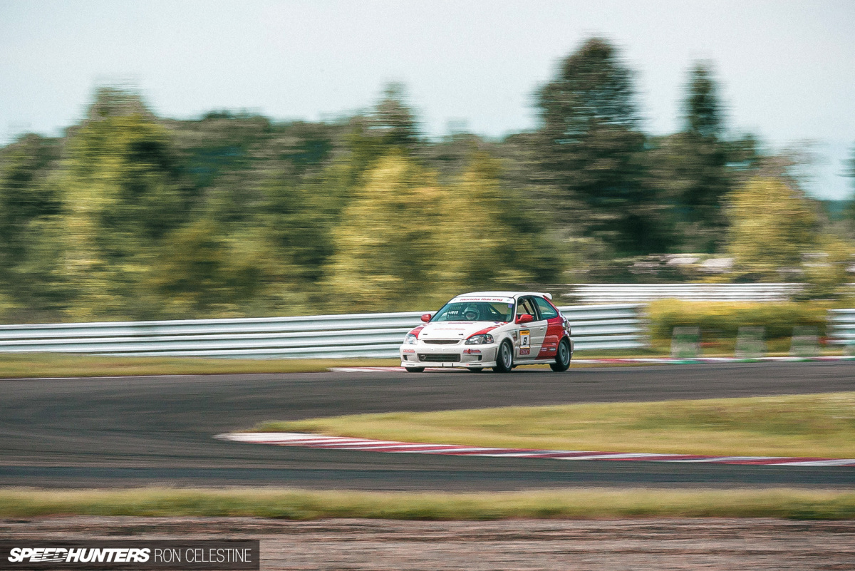 Speedhunters_Ron_Celestine_Wako_Endurance_Civic_LastStraight