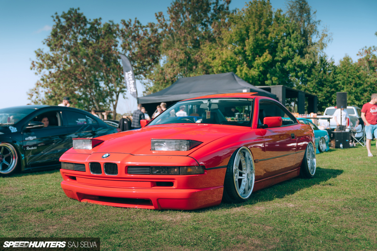 Socially (Di)stanced At The Tucked Meet & Eat