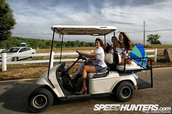 Random Snap>> Golfcart X Falken Girls