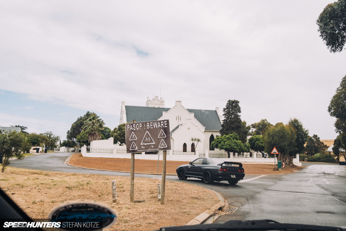 stefan-kotze-speedhunters-nissan-skyline-r32-brothers (4)