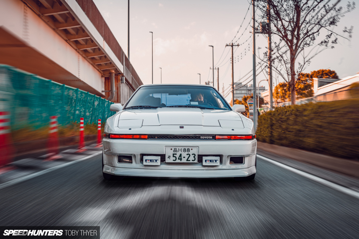 Cruising Yokohama In A 600PS 2JZ-Swapped MkIII Supra