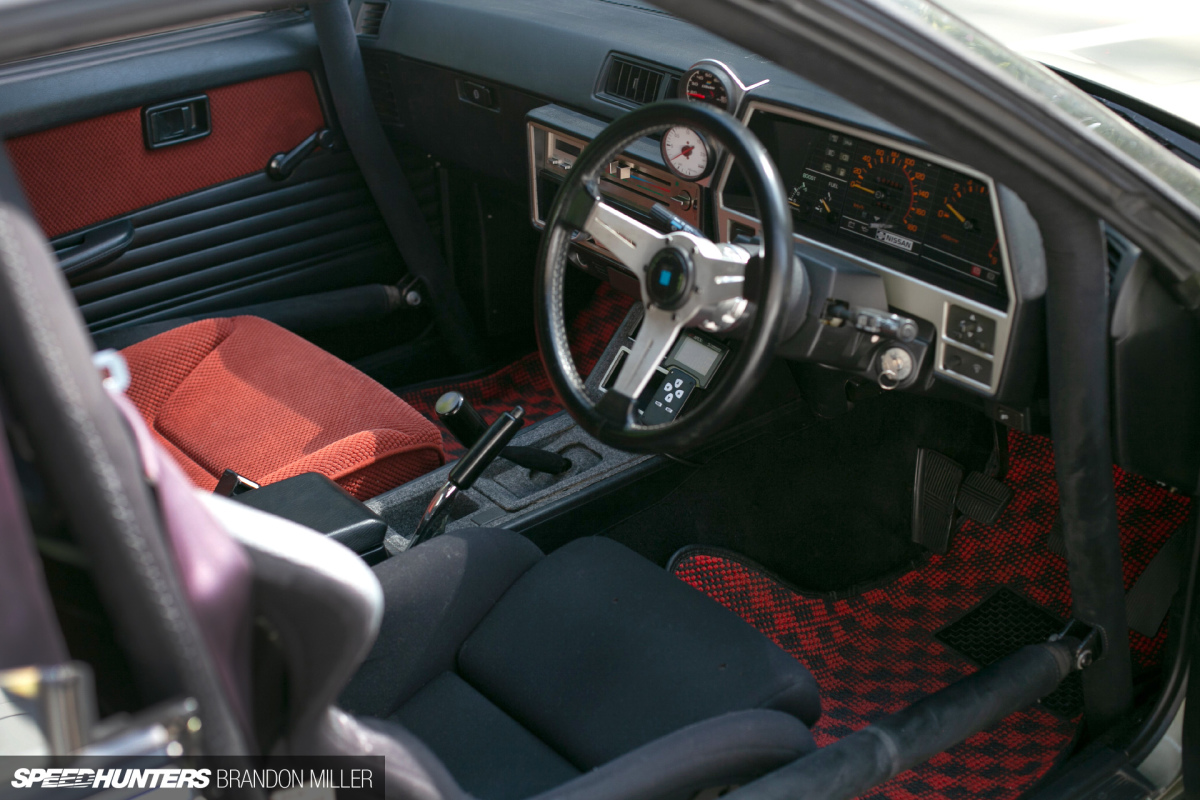 Speedhunters_Brandon_Miller_R30 interior