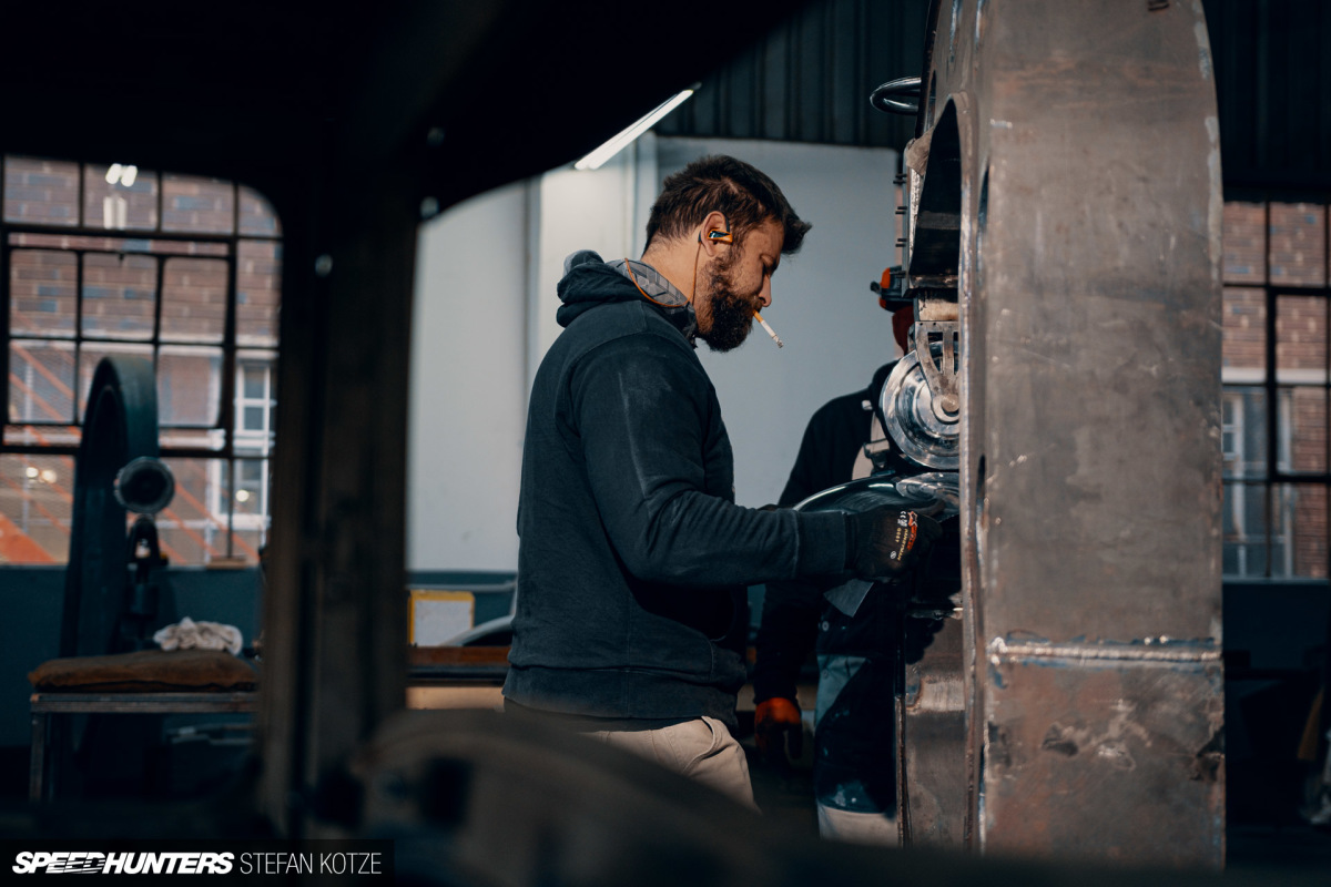 stefan-kotze-speedhunters-english-wheel-fabrication  (14)