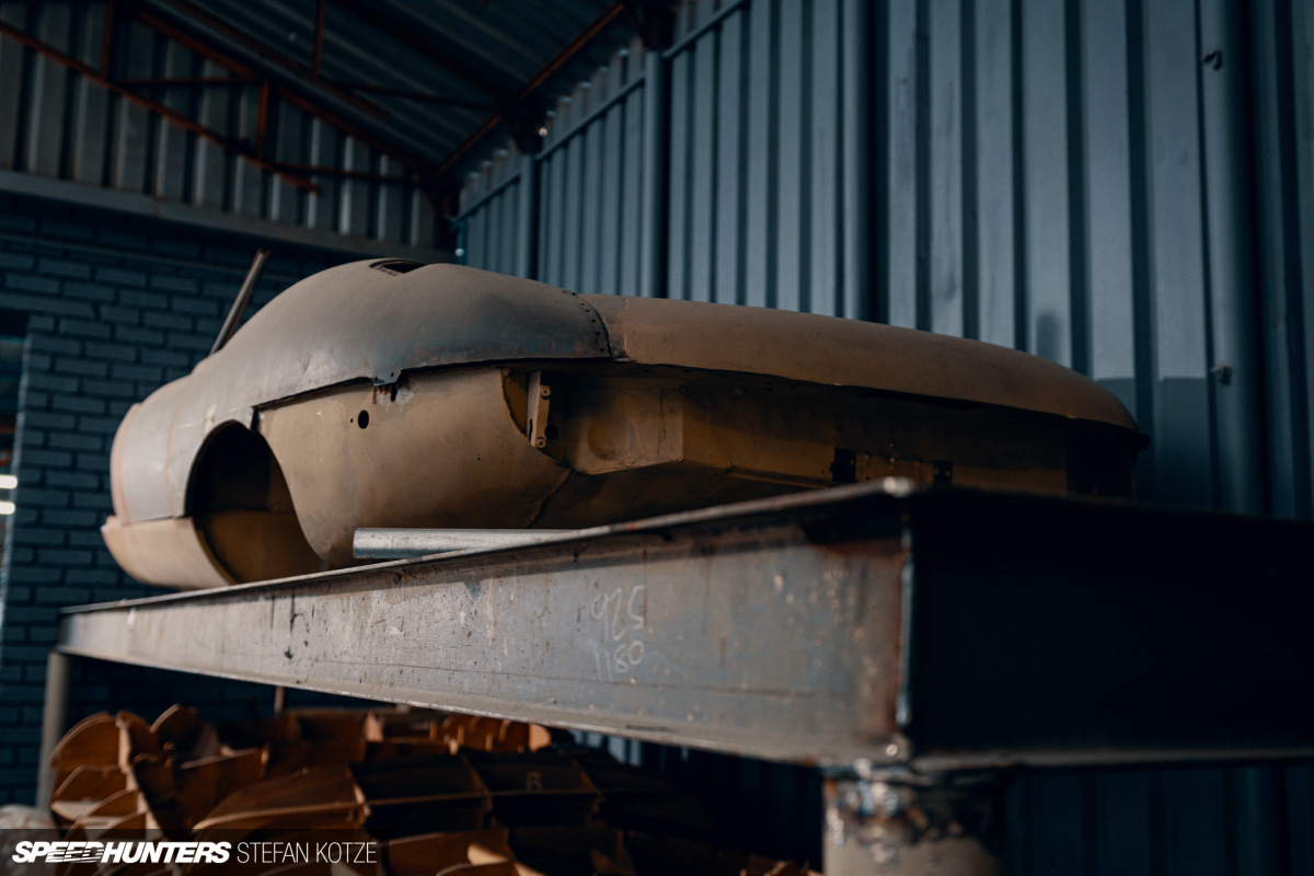 stefan-kotze-speedhunters-english-wheel-fabrication  (77)