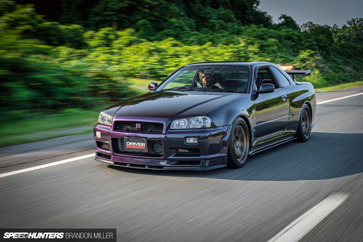 A Big-Boosting R34 Skyline GT-R V-Spec