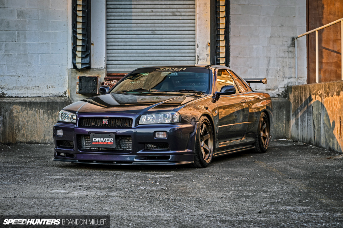 Speedhunters_R34static-10