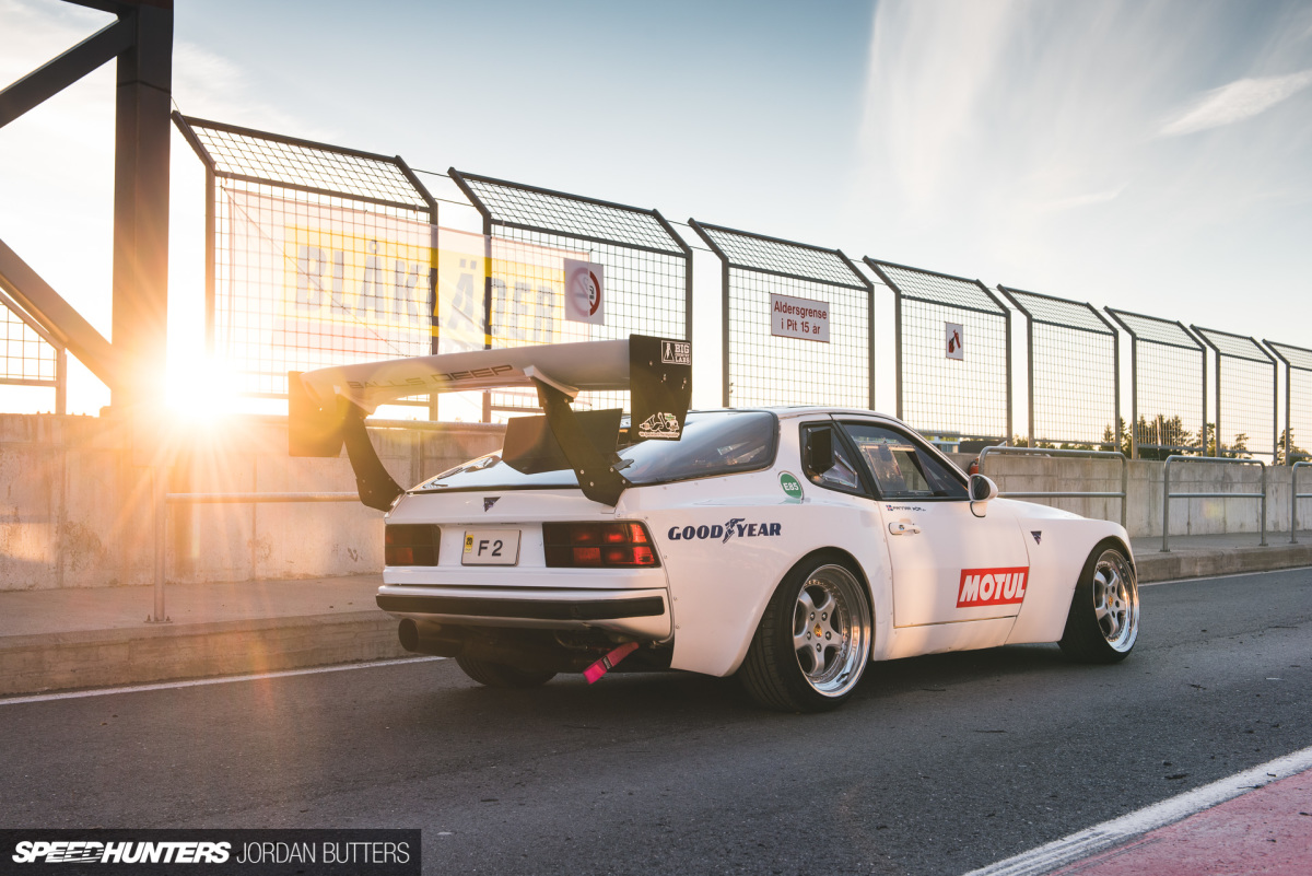 1-Porsche-944-drift-jordanbutters-speedhunters-6828
