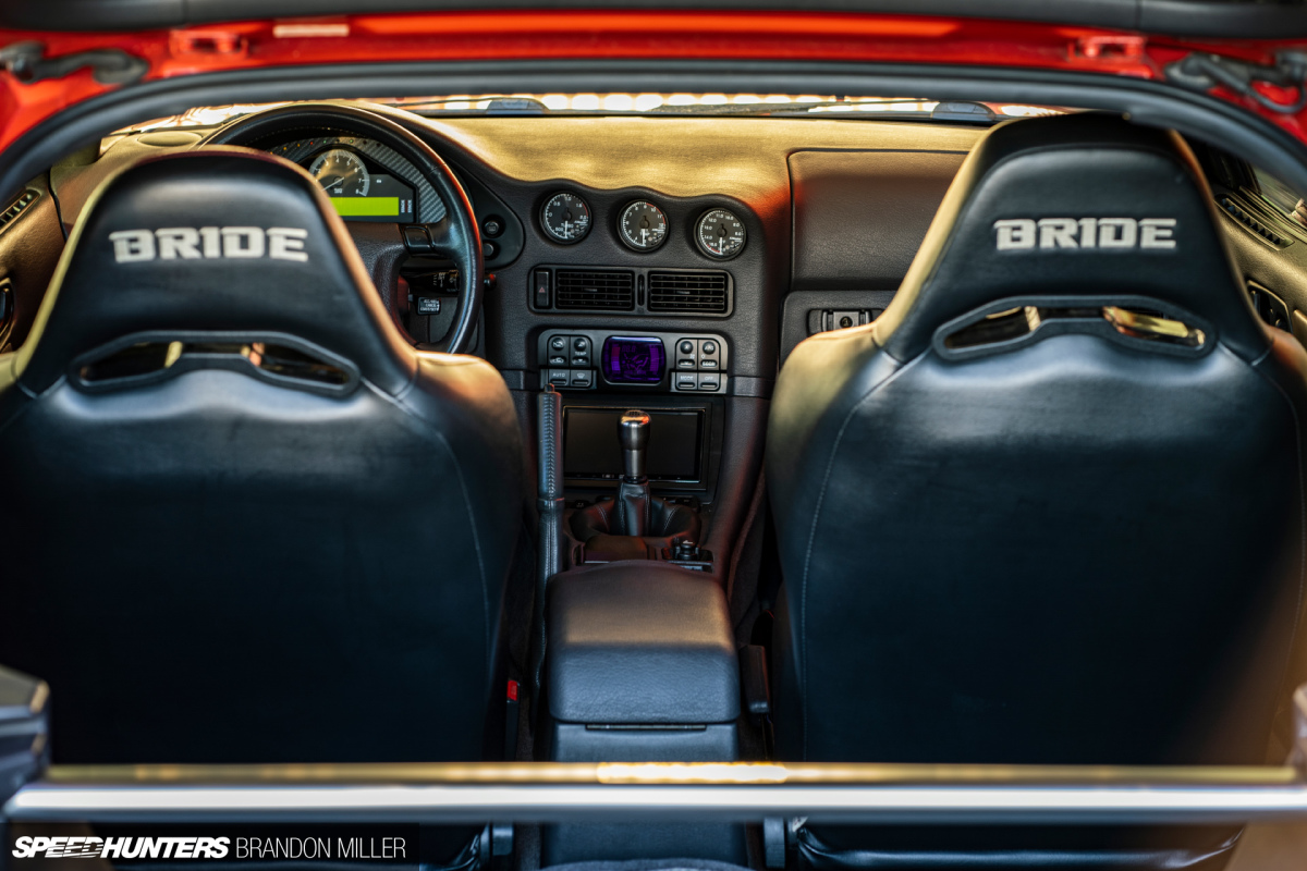 SH_3000GTO interior 5