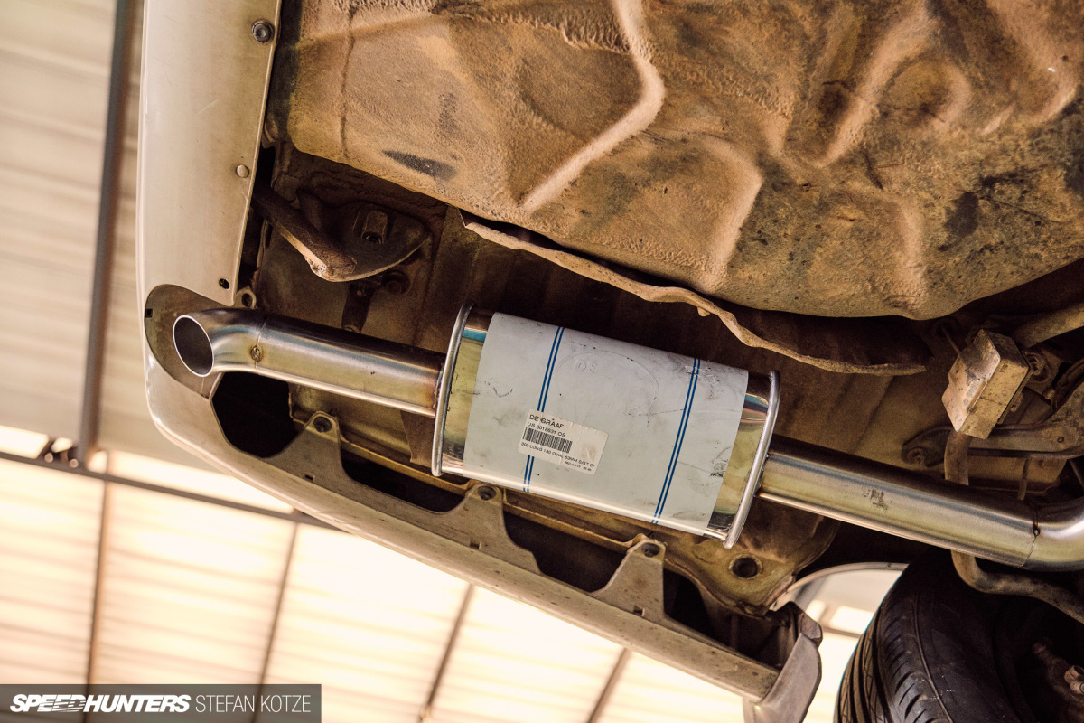 stefan-kotze-speedhunters-lexus-ls400-exhaust (70)