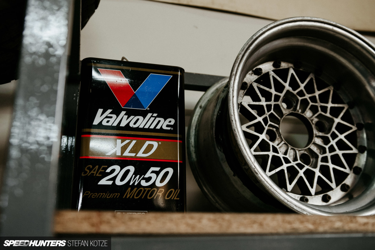 The_Datsun_Shop_stefan_kotze_Speedhunters (31)