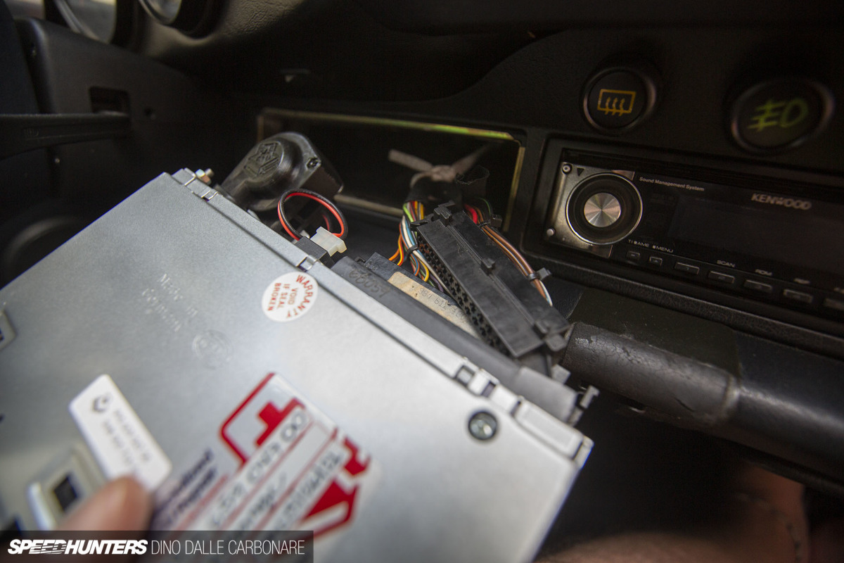 project_964_hvac_cables_carpet_dino_dalle_carbonare_10