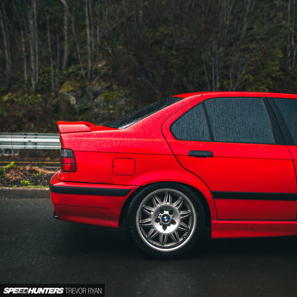 2022-E36-M3-Sedan_Trevor-Ryan-Speedhunters_001