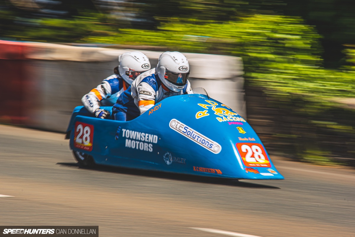 Isle_of_Man_TT_on_Speedhunters_Pic_By_Cian_Don (134)