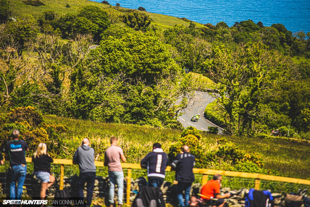 Isle_of_Man_TT_on_Speedhunters_Pic_By_Cian_Don (17)