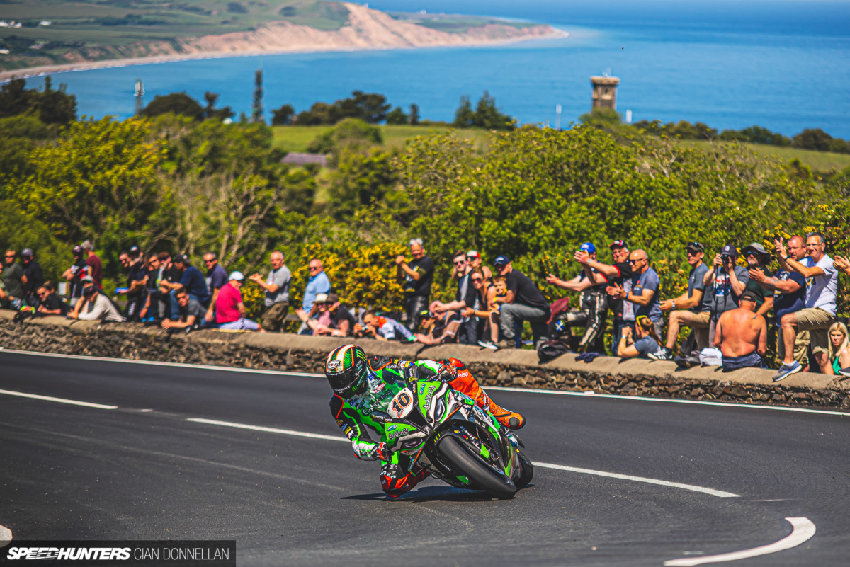 Isle_of_Man_TT_on_Speedhunters_Pic_By_Cian_Don (27)