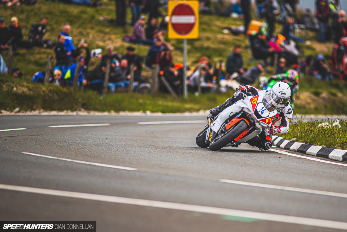 Isle_of_Man_TT_on_Speedhunters_Pic_By_Cian_Don (46)