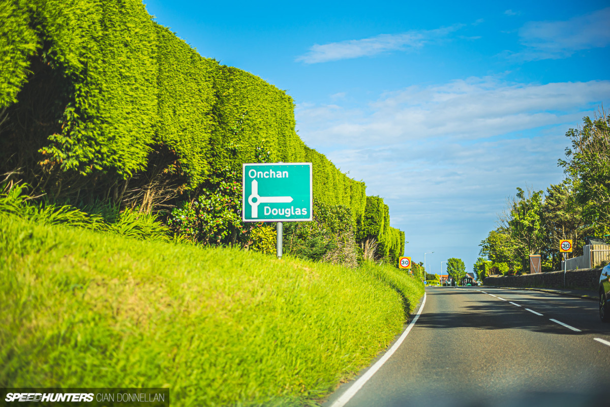 Lapping_The_TT_Course_Pic_By_CianDon (19)