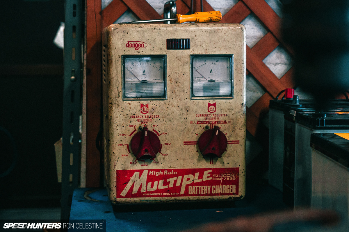 Speedhunters_Ron_Celestine_R31House_GarageTour_Parts_Charger