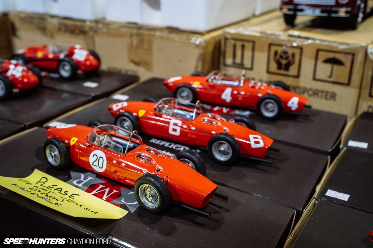 20221111 NEC Classic Models 017