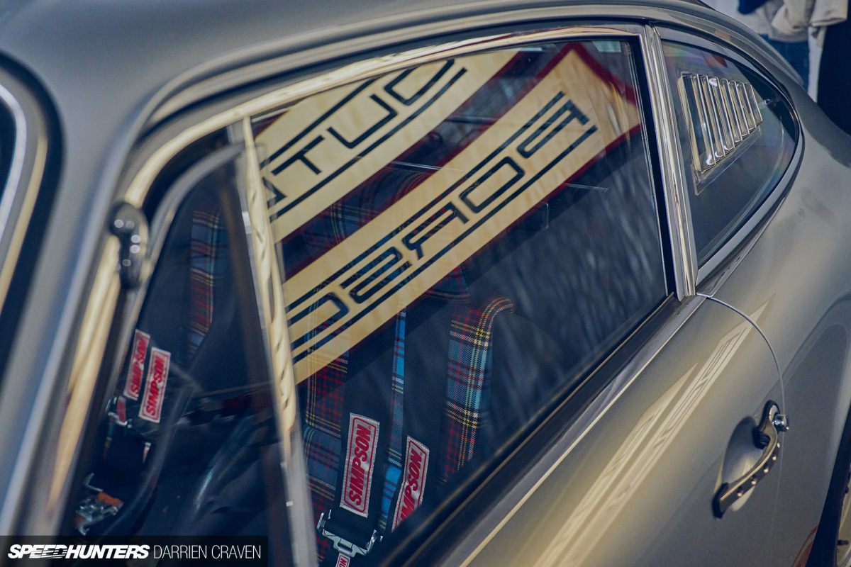 Magnus Walker UO10 10