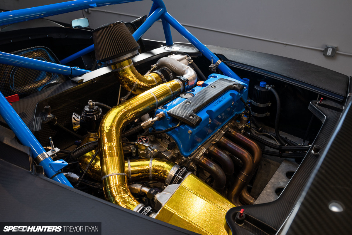 2023-Carbon-Fiber-Lotus-Roadster_Trevor-Ryan-Speedhunters_045