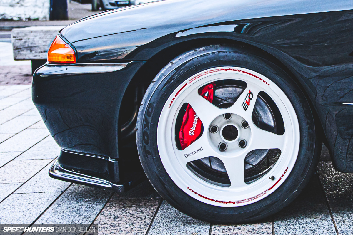 Monster_R32_4Door_Pic_by_CianDon (21)
