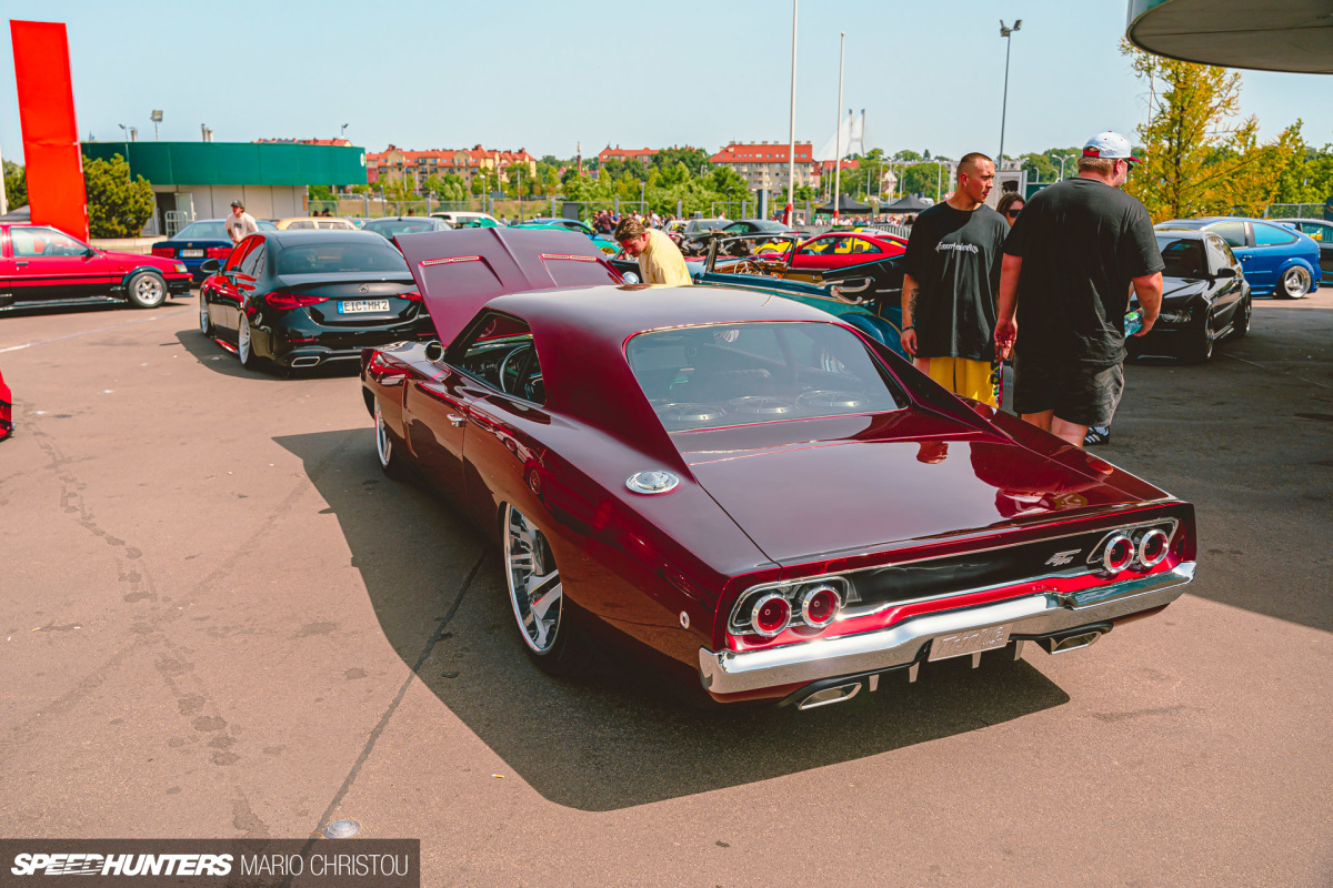 Ultrace 24 Charger SH Edit-29