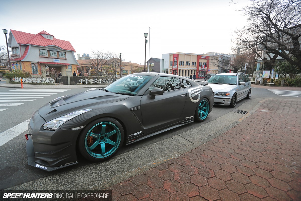Overtake-R35-GTR-01