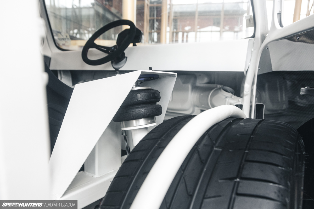 vw-t2-bmw-v12-by-wheelsbywovka-22