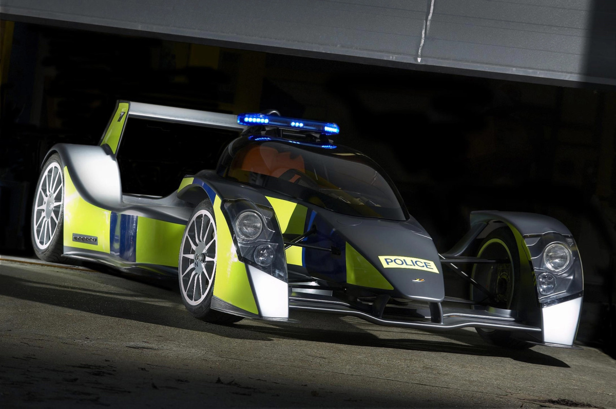 066_caparo_police-car