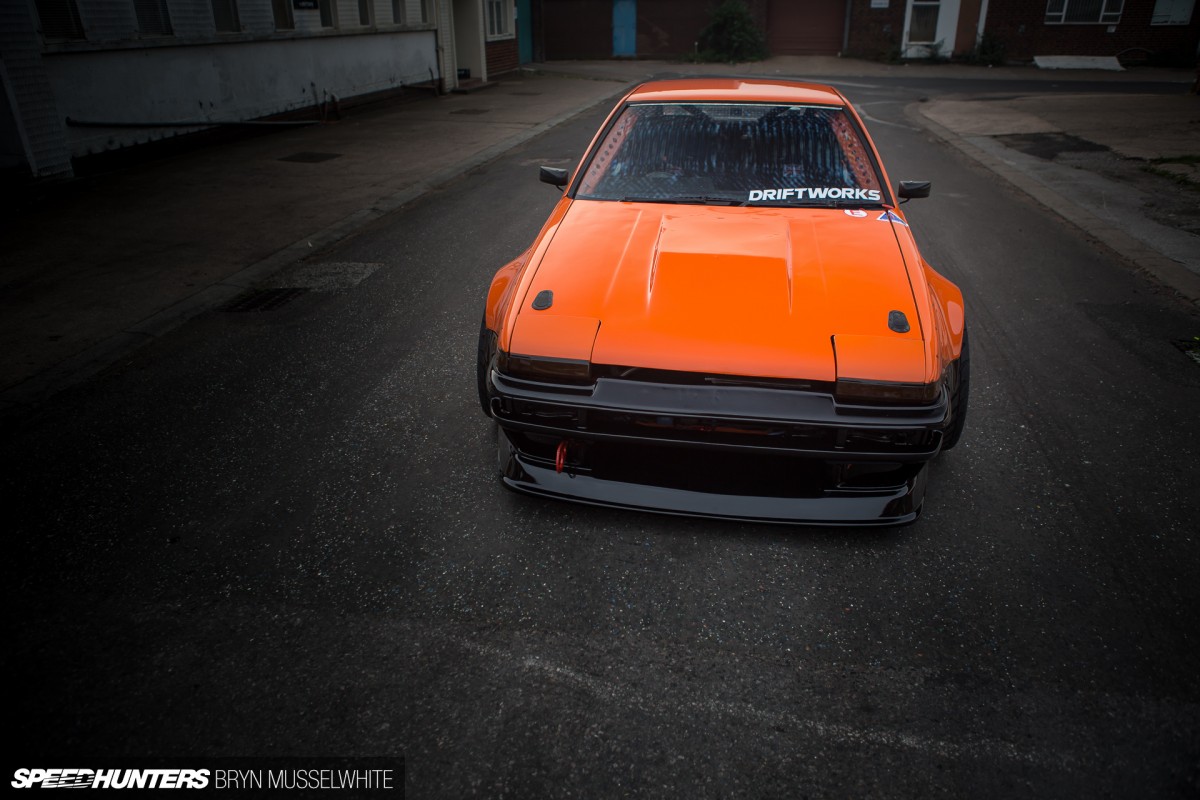 a Driftworks AE86 V8 -12