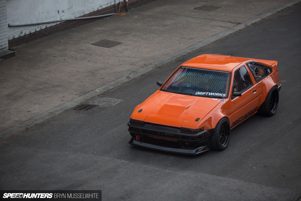 a Driftworks AE86 V8 -30