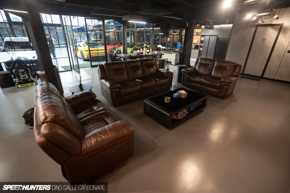 jedm_garage_dino_dalle_carbonare_99