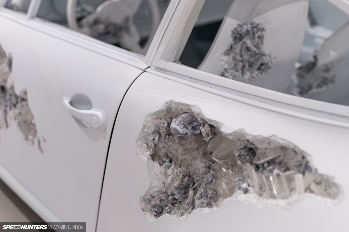 daniel-arsham-eroded-porsche-911-moco-museum-by-wheelsbywovka-13