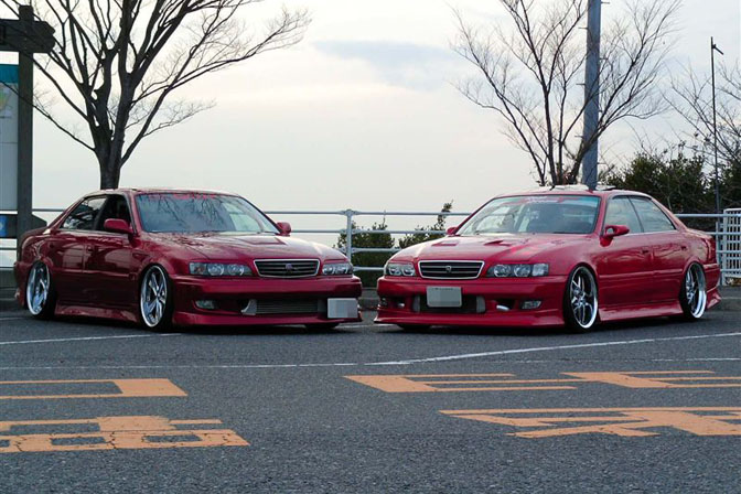 Random Snap>>a Pair Of�Chasers