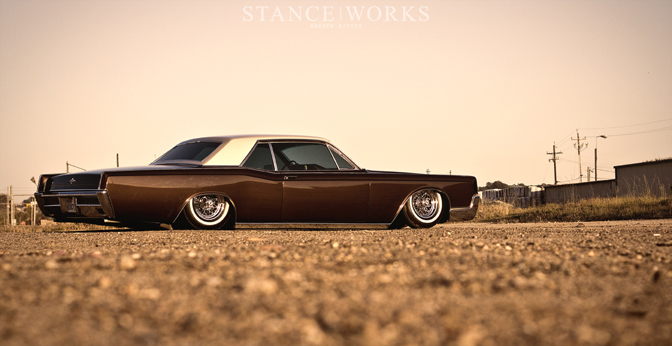 Random Snap>> One Laid Out Lincoln Continental