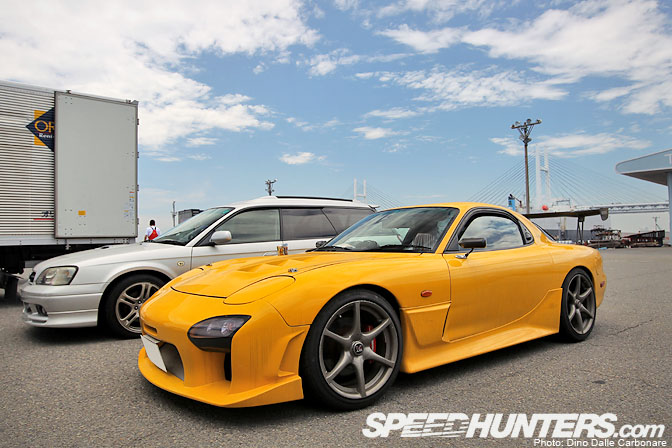Random Snap>> Pan Speed Rx-7 On Bnr34 Wheels