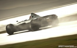 BAC Mono-desk3